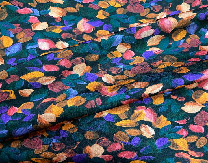 Tela satén estampado hojas multicolor