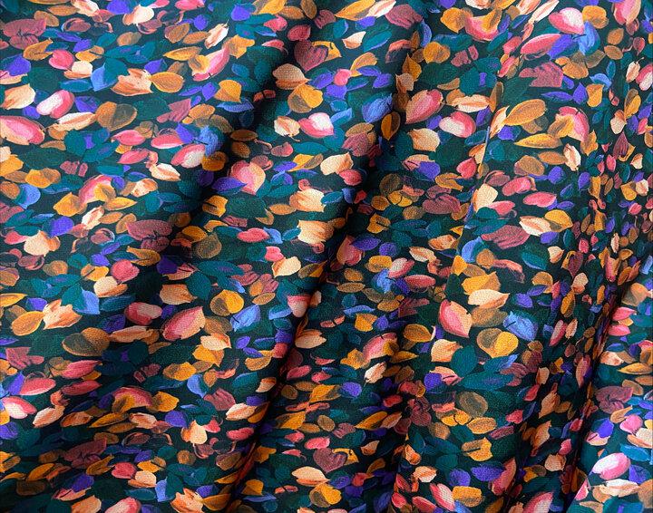 Tela satén estampado hojas multicolor