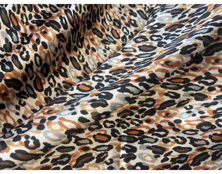 Tela satén fino estampado leopardo multicolor